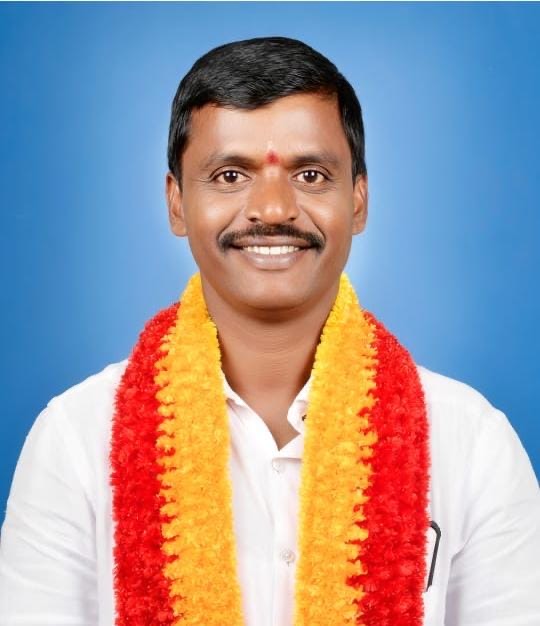 📰 ಉಡುಪಿ ಸರ್ವಿಸ್ ಬಸ್ ನಿಲ್ದಾಣ ಅವ್ಯವಸ್ಥೆ “ಕೂಡಲೇ ಕ್ರಮ ಕೈಗೊಳ್ಳಿ” – ಕರವೇ ಜಿಲ್ಲಾಧ್ಯಕ್ಷ ಸುಜಯ್ ಪೂಜಾರಿ ಆಗ್ರಹ