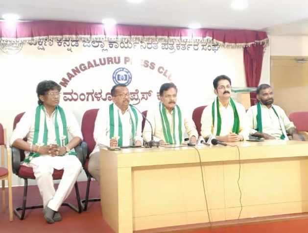 ಕರಾವಳಿ ಸಮಸ್ಯೆಗಳ ಬಗ್ಗೆ ರಾಜ್ಯ ಬಜೆಟ್ಗೆ ಜೆಡಿಎಸ್ ವಕ್ತಾರ ಎಂ.ಬಿ. ಸದಾಶಿವ ಅಸಮಾಧಾನ – ಕೆಂಪುಕಲ್ಲು, ಮರಳು, ಅಡಿಕೆ ರೋಗ, ಸಿಆರ್ಜೆಡ್ ಸಮಸ್ಯೆಗಳಿಗೆ ಪರಿಹಾರ ಇಲ್ಲವೆಂದು ಟೀಕೆ