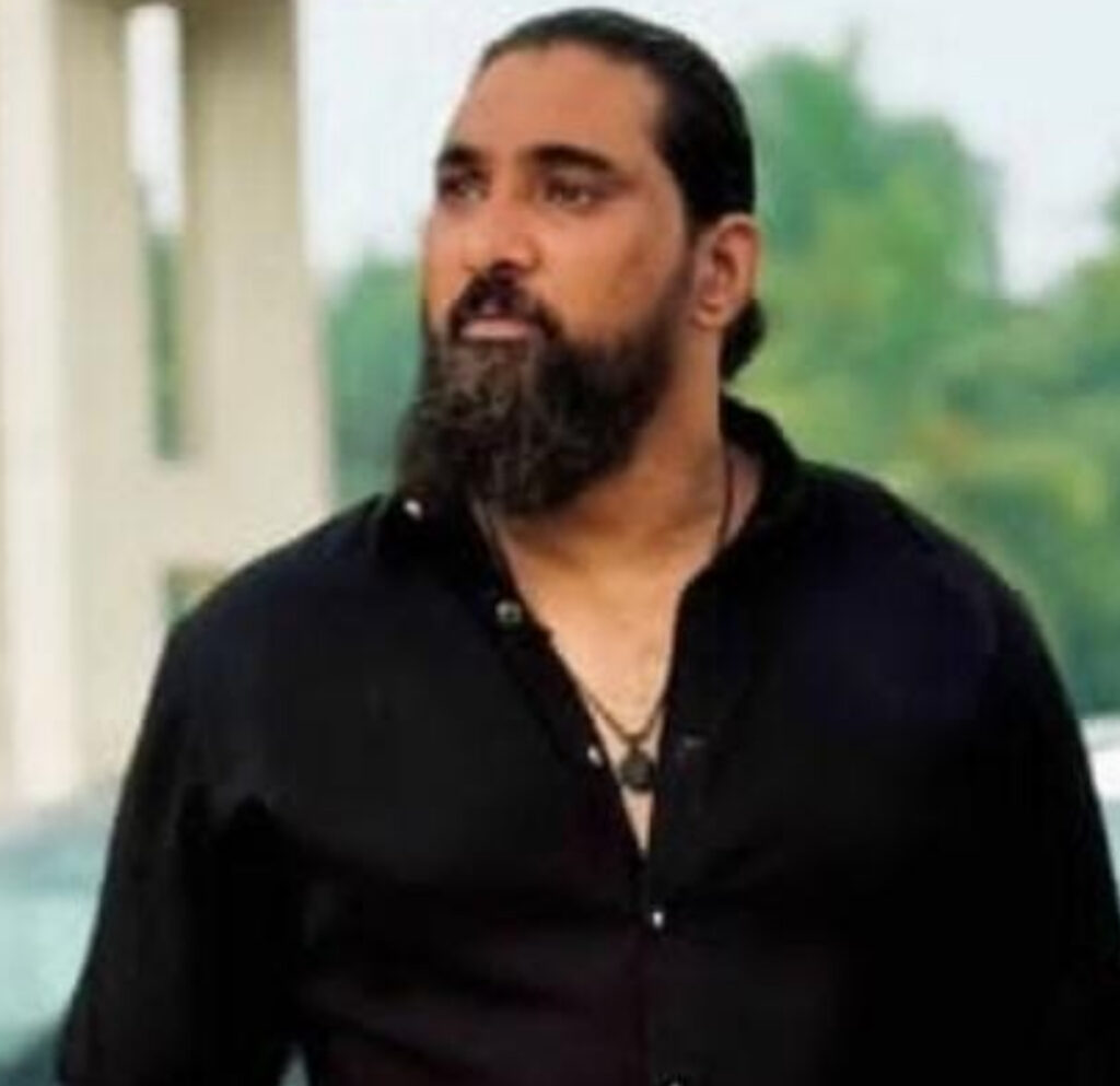 🔥 ಫ್ಲೈಓವರ್ ರಕ್ತಸಿಕ್ತ — ರೌಡಿಶೀಟರ್ ಟ್ಯಾಬ್ಲೆಟ್ ಆರೀಫ್ ಹತ್ಯೆ ಗೆ ಬಳಸಿದ ಶಂಕಿತ ಕಾರು ಮಾಣಿ ಹೈವೇ ಬದಿಯಲ್ಲಿ ಪತ್ತೆ