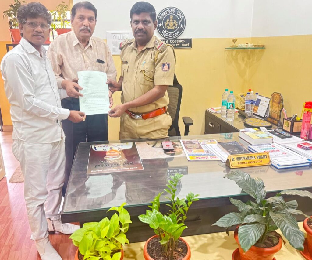 ಆಸ್ಪತ್ರೆಗೆ ತೆರಳುವ ಸಾರ್ವಜನಿಕರಿಗೆ ತೊಂದರೆ: ತುರ್ತು ಚಿಕಿತ್ಸಾ ವಾಹನಗಳ ಸುಗಮ ಸಂಚಾರಕ್ಕೆ ಕ್ರಮ ಕೈಗೊಳ್ಳುವಂತೆ ಪೊಲೀಸ್ ಇಲಾಖೆಗೆ ಮನವಿ