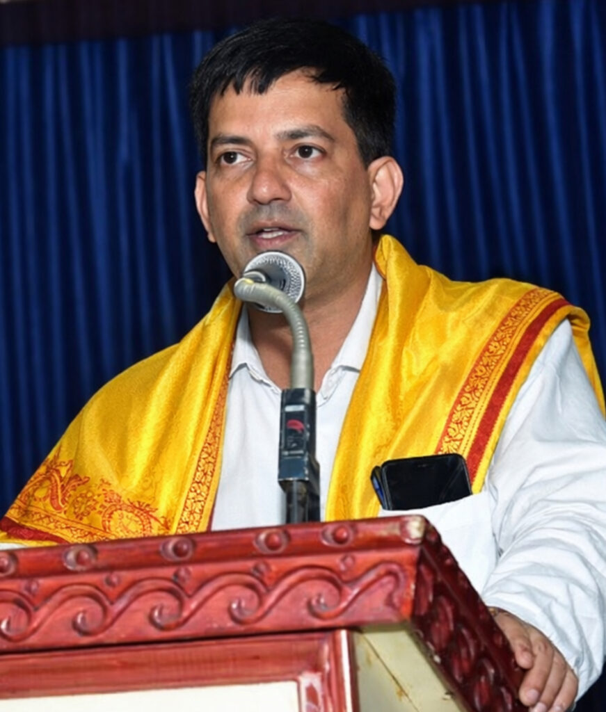 ಬೀದಿ ಬದಿ ವ್ಯಾಪಾರಿಗಳ ತೆರವು ಕಾರ್ಯಾಚರಣೆ: ಬಡವರ ಮೇಲೆಯೇ ಕಾನೂನು ಯಾಕೆ? – ತುಳುನಾಡ ರಕ್ಷಣಾ ವೇದಿಕೆ ಕಾರ್ಮಿಕ ಘಟಕ ರಾಜ್ಯ ಸಂಚಾಲಕ ಪ್ರಶಾಂತ್ ಭಟ್ ಕಡಬ ಪ್ರಶ್ನೆ