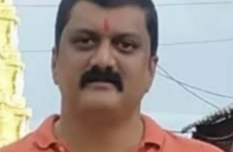 ಮಂಗಳೂರು ಯಾತ್ರೆ ಮುಗಿಸಿ ಮರಳುತ್ತಿದ್ದ ಪುತ್ತೂರು ಮೂಲದ ಉದ್ಯಮಿ ಬಳ್ಳಾರಿಯಲ್ಲಿ ಹೃದಯಾಘಾತದಿಂದ ನಿಧನ