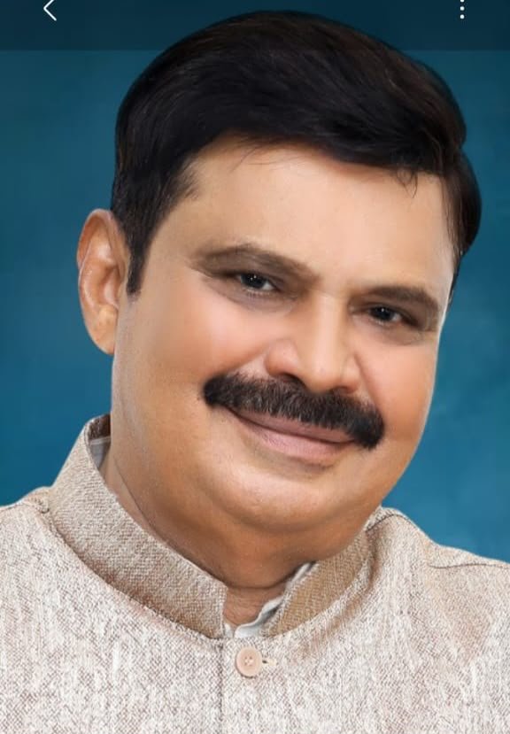 ಭವಾನಿ ಫೌಂಡೇಶನ್ ಟ್ರಸ್ಟ್ನ ನೂತನ ಅಧ್ಯಕ್ಷರಾಗಿ ಧರ್ಮಪಾಲ ಯು. ದೇವಾಡಿಗ ಆಯ್ಕೆ ತುಳು ಭಾಷೆ, ಸಂಸ್ಕೃತಿ ಹಾಗೂ ಸಮಾಜಸೇವೆಯಲ್ಲಿ ಗಣನೀಯ ಕೊಡುಗೆ